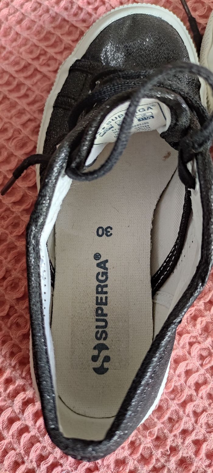 Basket Superga noir brillant - photo numéro 3