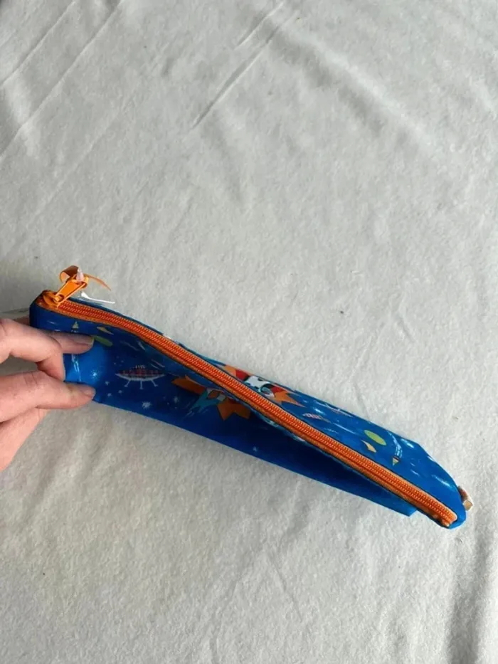 Trousse djeco bleue - photo numéro 7