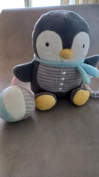 Doudou peluche pingouin d activités- Mots d'enfants