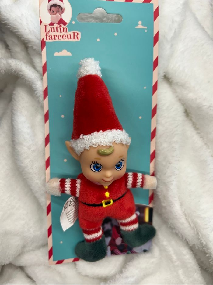 Bébé lutin farceur