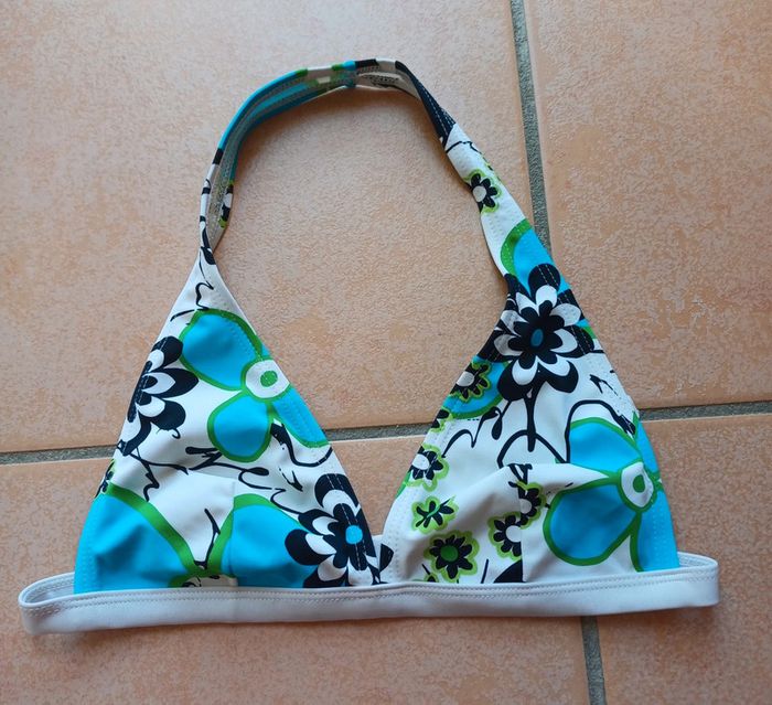 Haut de maillot de bain à fleurs 🌸