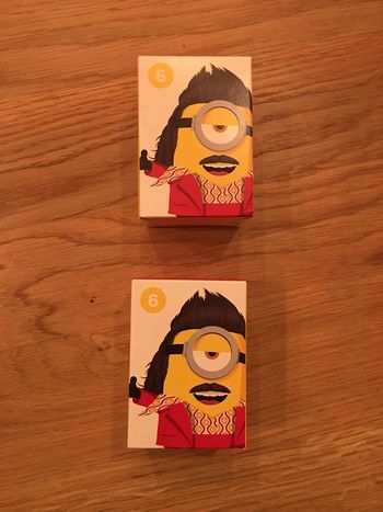 jouet à collectionner figurine en carton à construire n6 Stuart Disco les minions 3 mc Donald’s