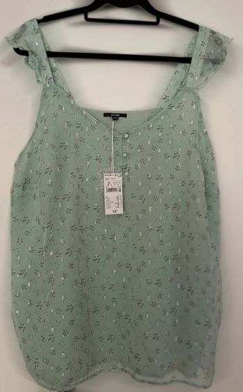 Magnifique Top / débardeur fluide vert pâle Kiabi XL neuf avec étiquette