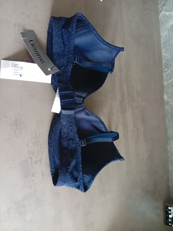 Soutien gorge Taille 85C - photo numéro 3