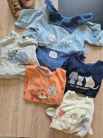 Lot pyjamas 12 mois