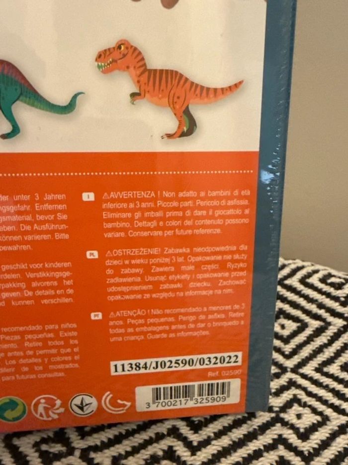 Janod - Magnéti'book Dinosaures, 40 magnets - photo numéro 3