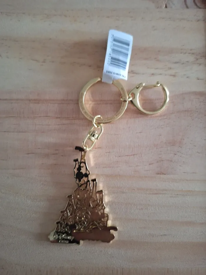 Porte-clés Disneyland Paris Château Dentelle (couleur or) - photo numéro 2