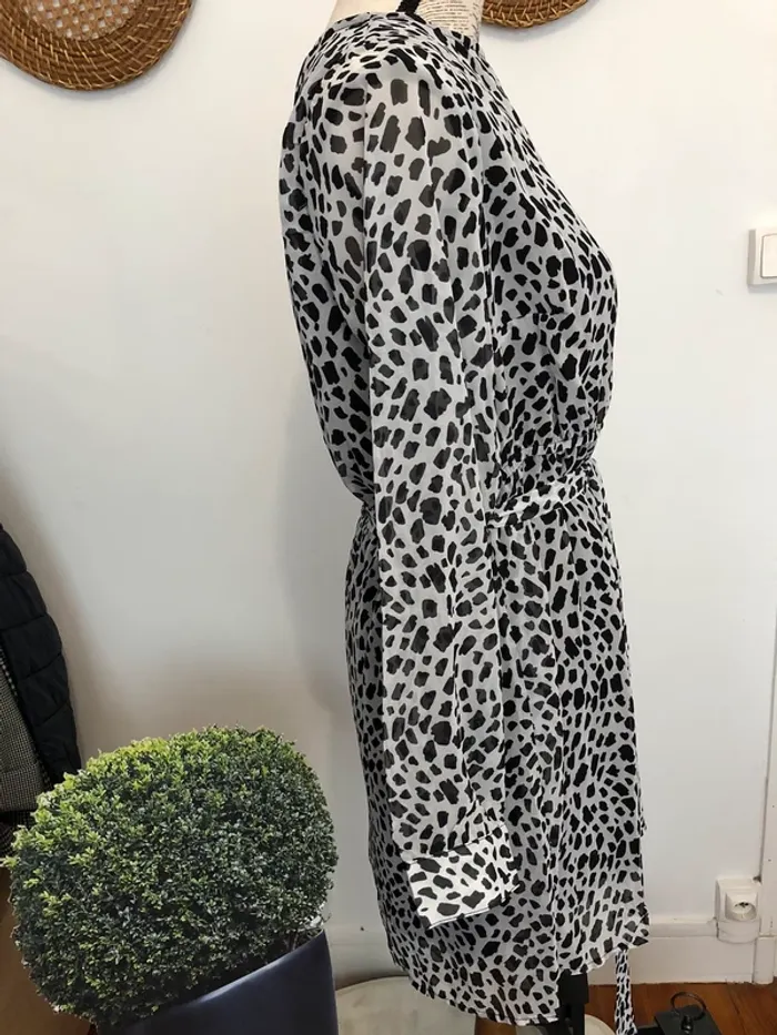 Robe Na-Kd - photo numéro 3