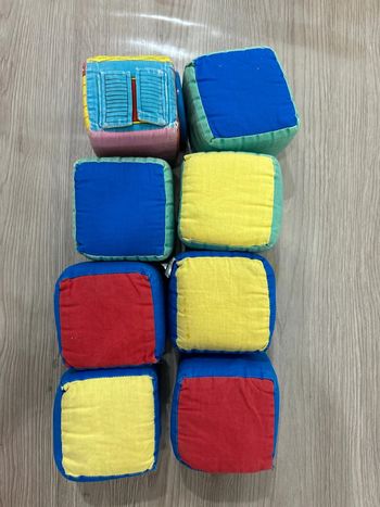 Lot de cubes en mousse