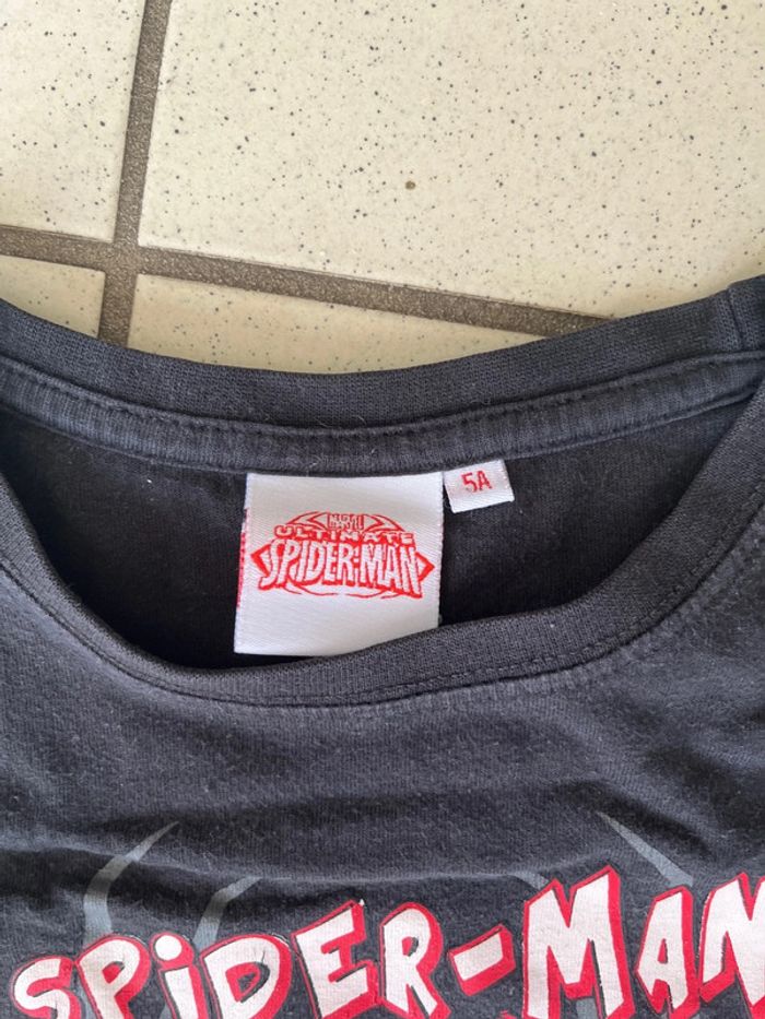 T-shirt Spiderman - photo numéro 2