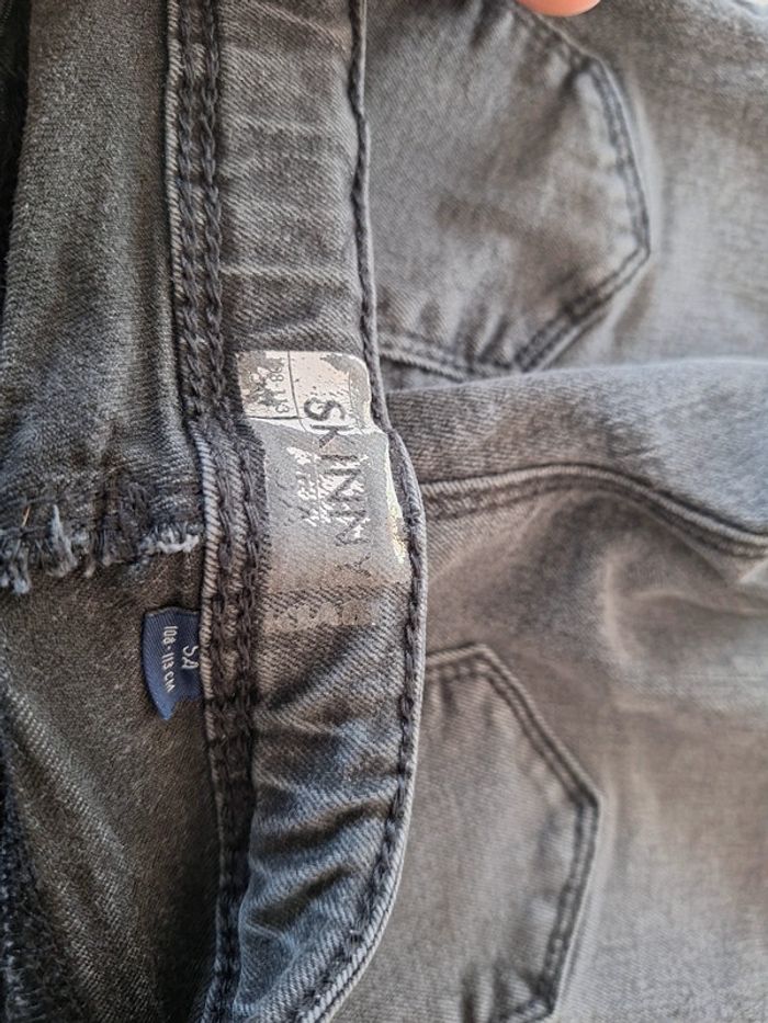 Jean skinny gris Kiabi – Enfant 5 ans (108-114 cm) - photo numéro 4