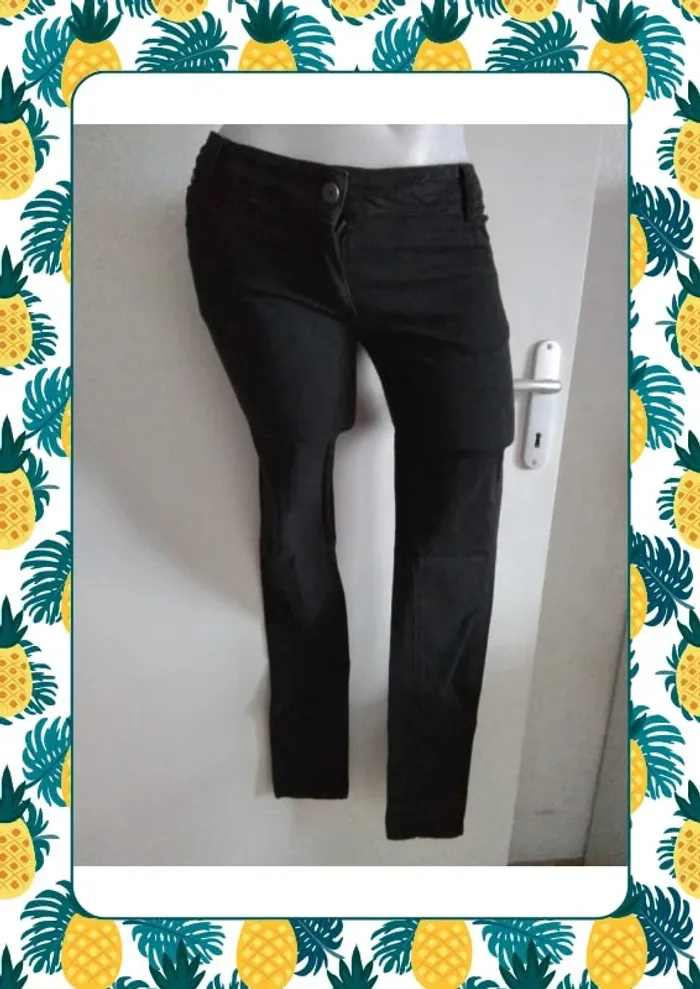 Jean noir - photo numéro 3