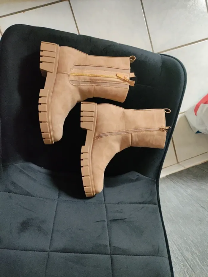 Botte beige façon daim taille 39 beige - photo numéro 4