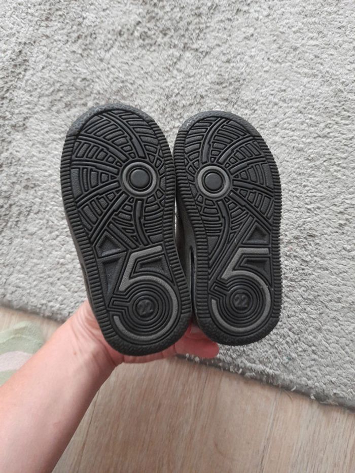 Baskets lion - photo numéro 2