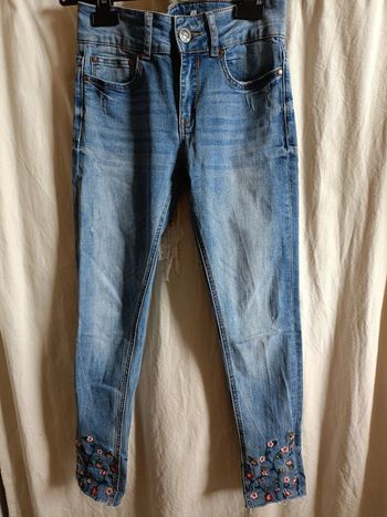 Jeans fille à motif fleur