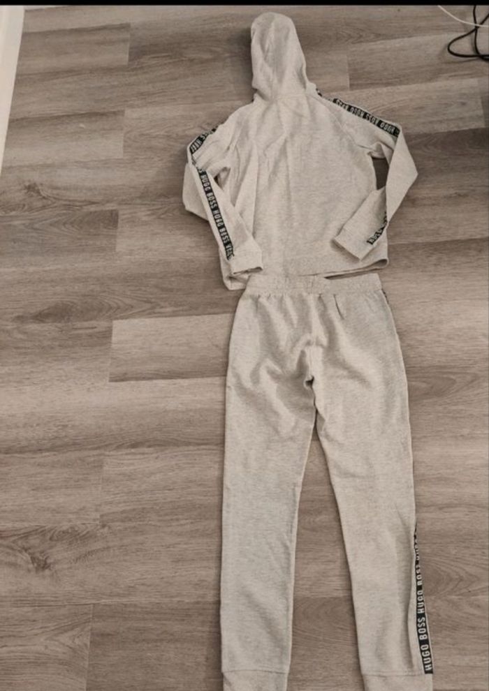 Ensemble garçon Hugo Boss en 12 ans - photo numéro 8