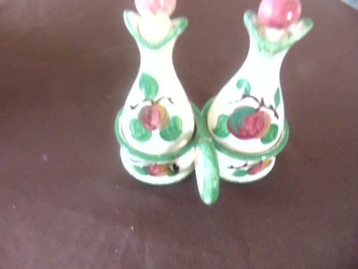 Ensemble huile & vinaigre en céramique artisanale – signé CJ – Fait Main vieux Moustier (France) - photo numéro 7