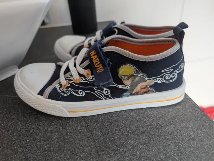 Chaussures baskets à scratchs garçon 31 Naruto comme NEUVES