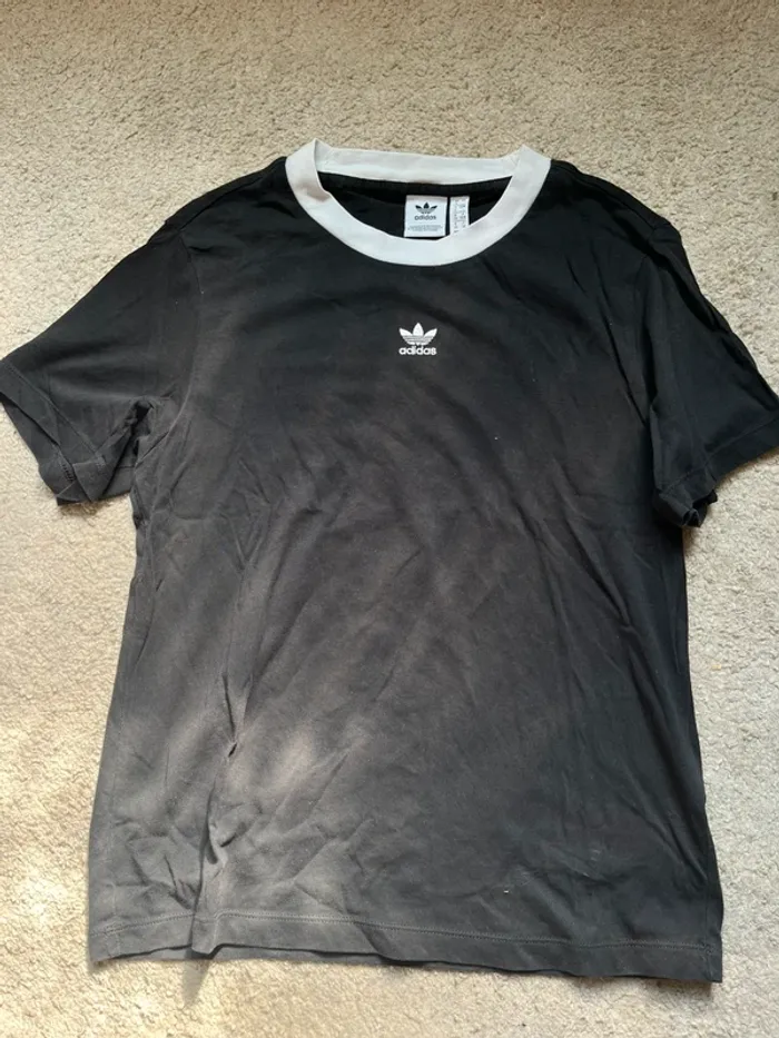 Teeshirt Adidas noir et blanc