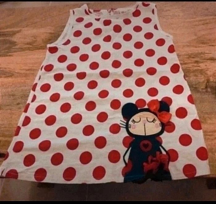 Robe manches courtes Taille 6 ans
