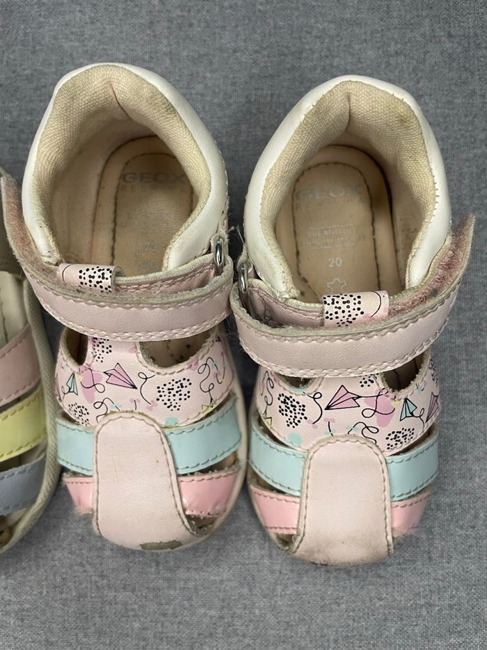 Lot 2 paires sandales Geox – Taille 20 - photo numéro 5