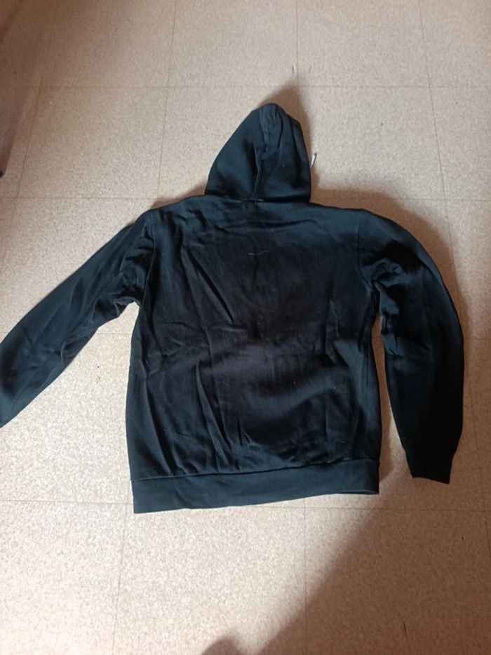 Un sweat avec capuche xl - photo numéro 2