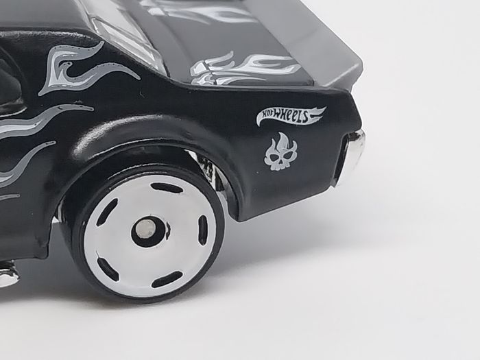 Hot Wheels '68 Mercury Cougar 2019 Noir Flamme blanche - photo numéro 4