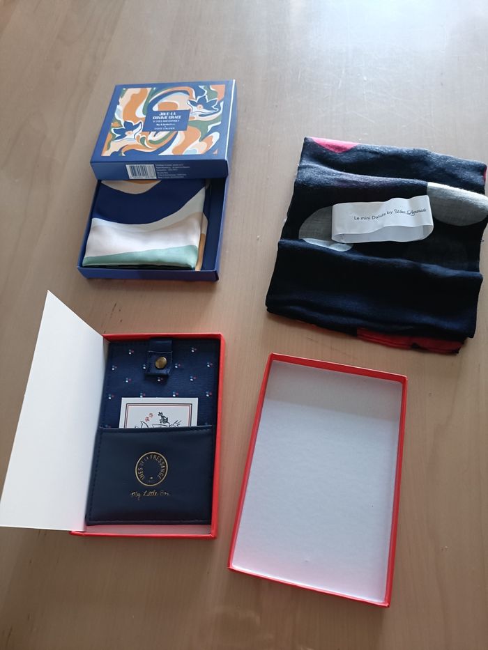 LOT DE DIFFERENTS GOODIES MY LITTLE BOX