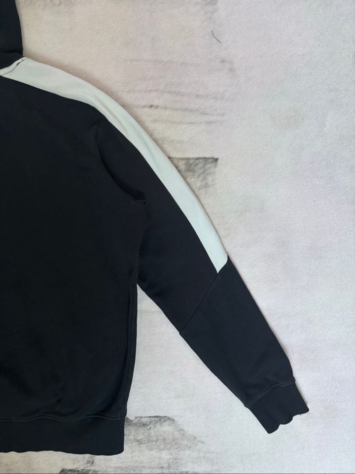 Sweat à capuche Puma, Taille S, Imprimé Blanc et Bandes Blanches sur les Épaules - photo numéro 9
