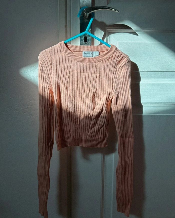 Tee-shirt ml crop top Bershka taille XS