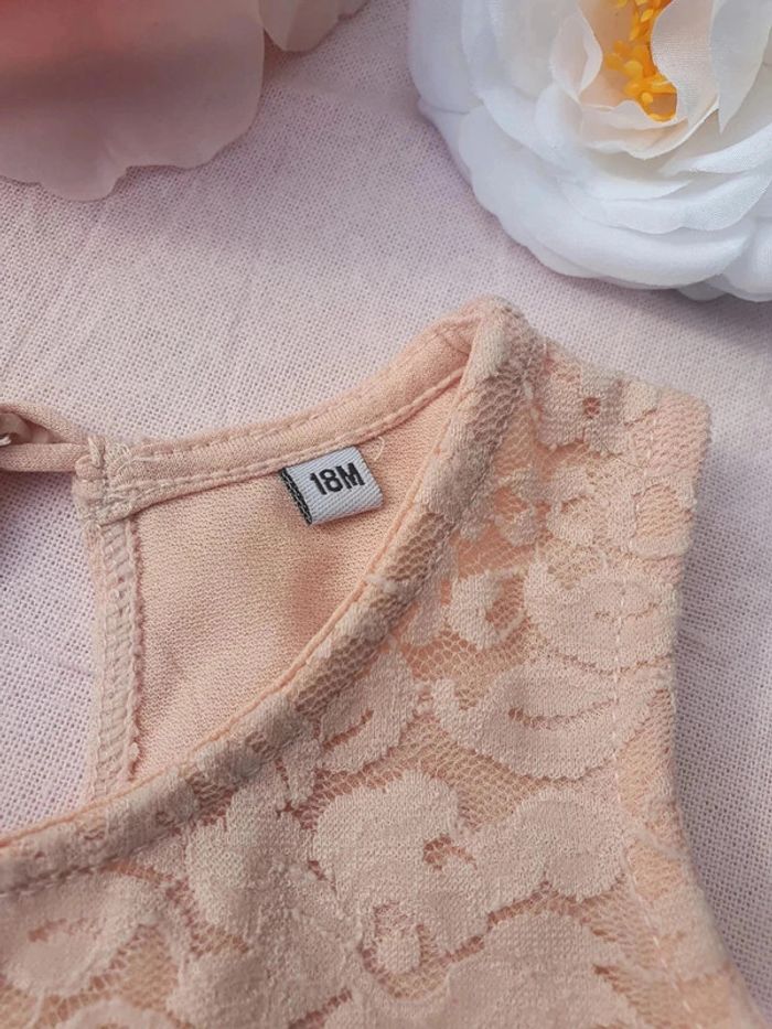 Robe dentelle - photo numéro 3