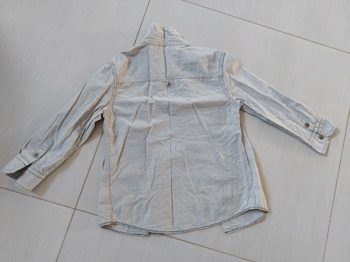 Chemise grise - photo numéro 3