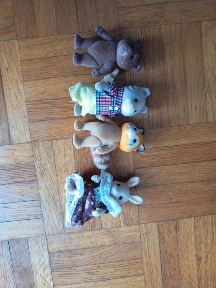 Lot de 4 figurines sylvanian