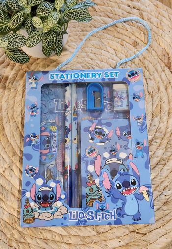 Coffret Stitch Crayon Bleu Neuf