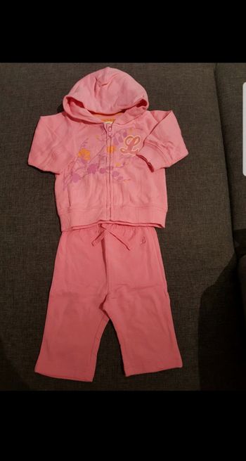 Ensemble 2 pièces (pantalon de jogging + sweat zippé à capuche) bébé fille 2-4 mois