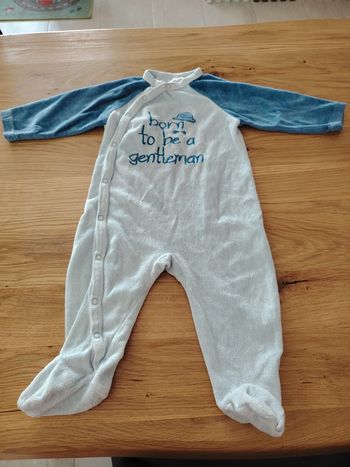 Pyjama taille 12 mois