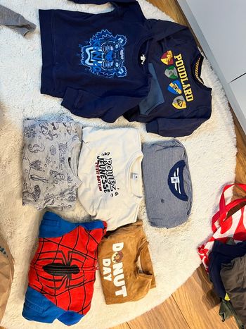 Lot de pulls 4 ans