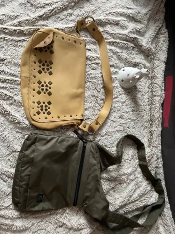 Lot 2 sac