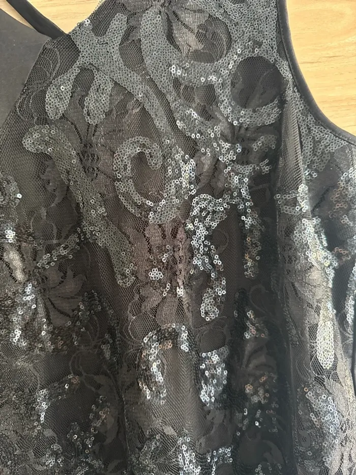 Haut noir à sequin - photo numéro 3