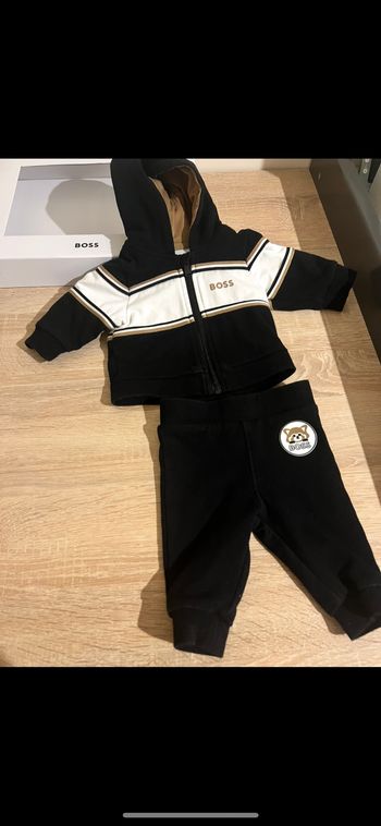 Ensemble survêtement boss