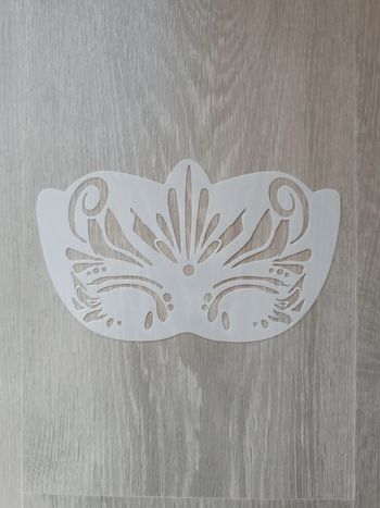 Masque pochoir enfant