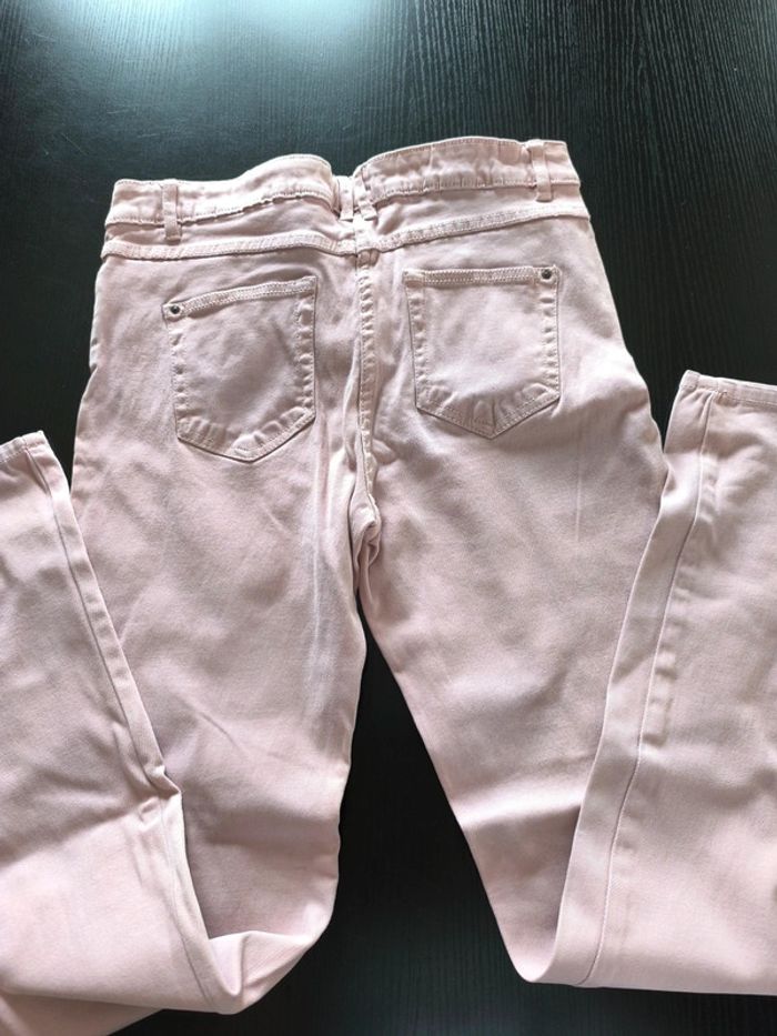 Jeans couleur rose pâle - photo numéro 3