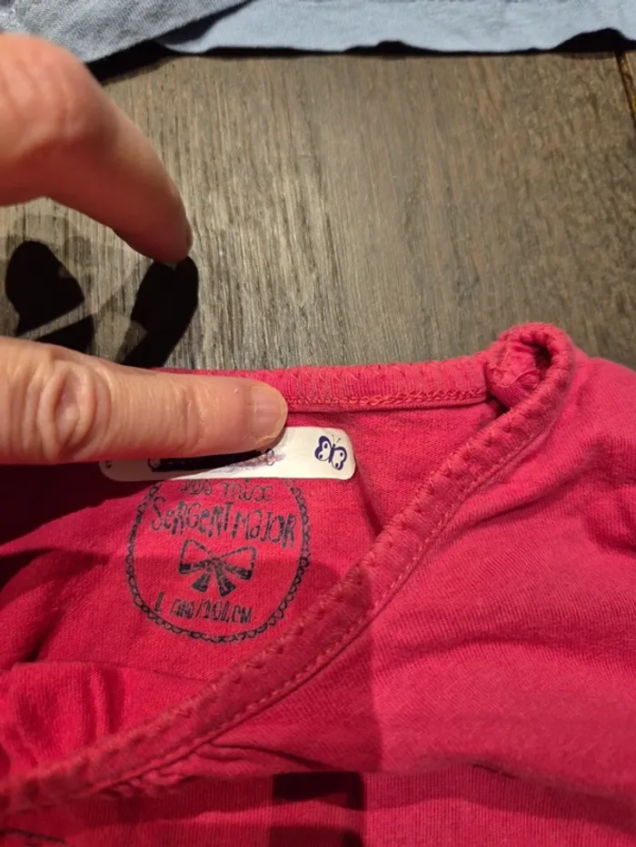 Lot de vêtements fille 4 ans - photo numéro 9