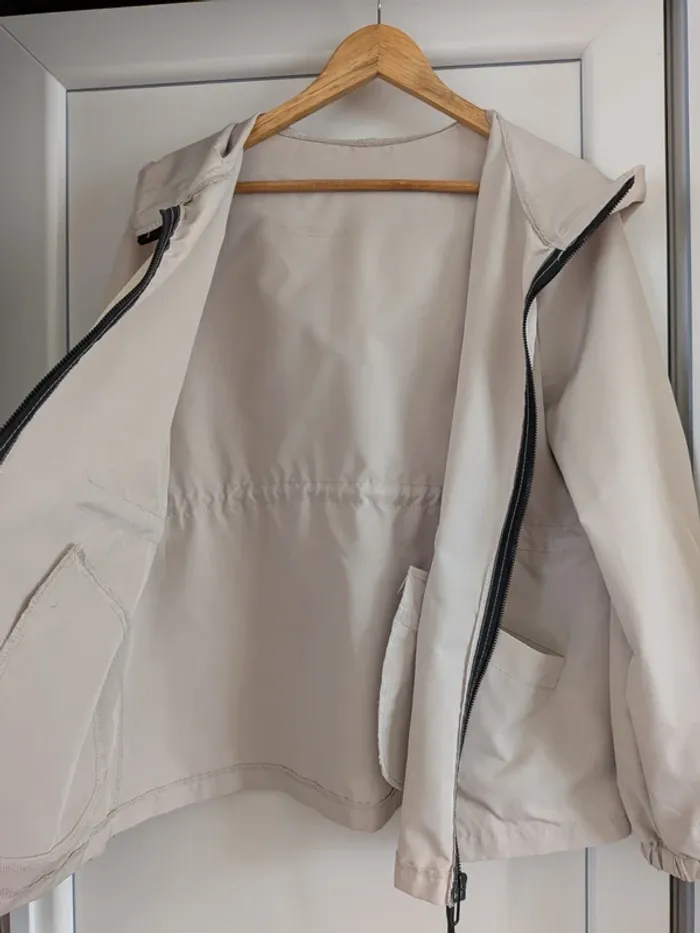 Veste coupe-vent beige à capuche taille L Shein - photo numéro 6