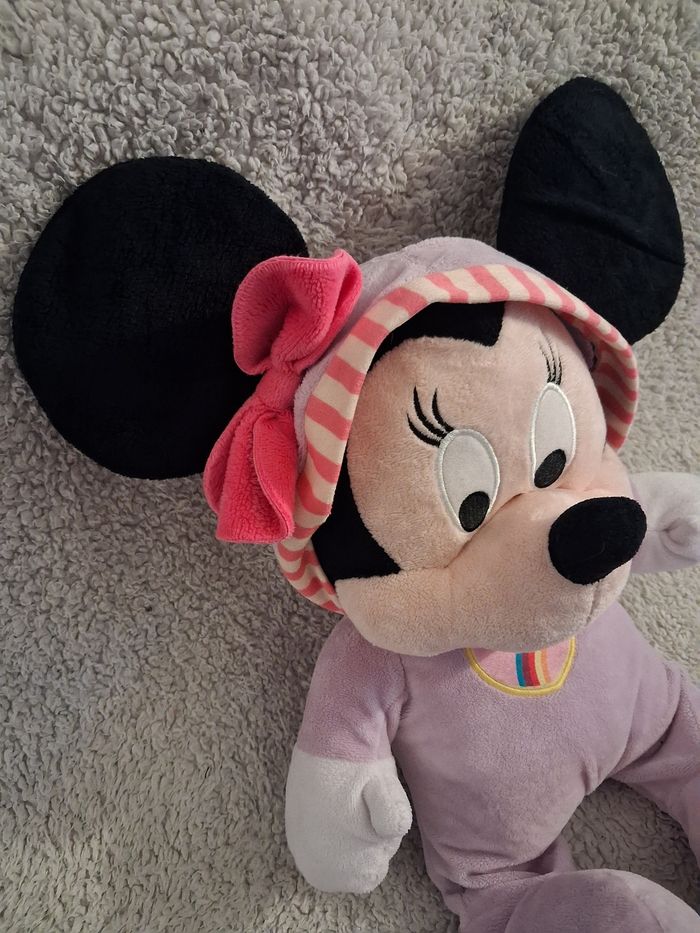 Peluche Minnie Mouse - Disney - photo numéro 4