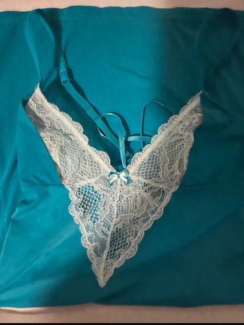 Nuisette turquoise