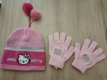 Ensemble bonnet et gants hello kitty