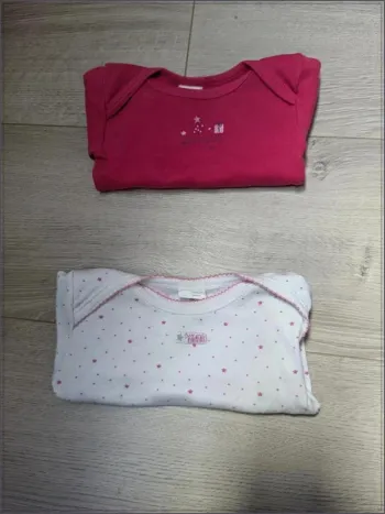 Lot de 2 bodies manches longues 6 mois