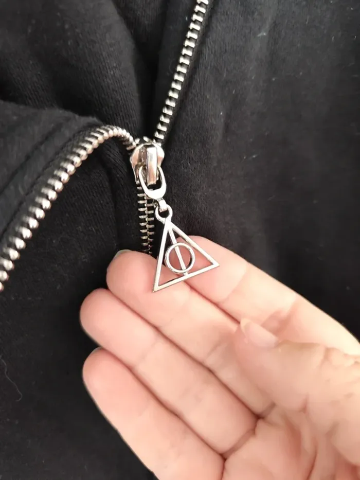 Sweat Veste zippée les reliques de la mort - photo numéro 4
