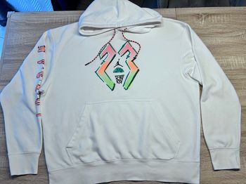 Pull Jordan - Taille XL - Swoosh 23 coloré - Très bon état